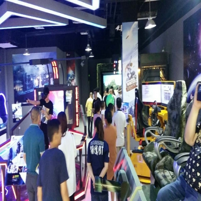 vr體驗館加盟店應(yīng)該如何做裝修？