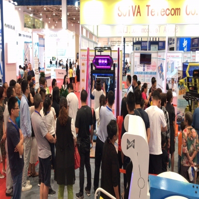 vr體驗館加盟多少錢需要哪些方面投資 vr游戲設(shè)備一套多少錢怎么選擇？